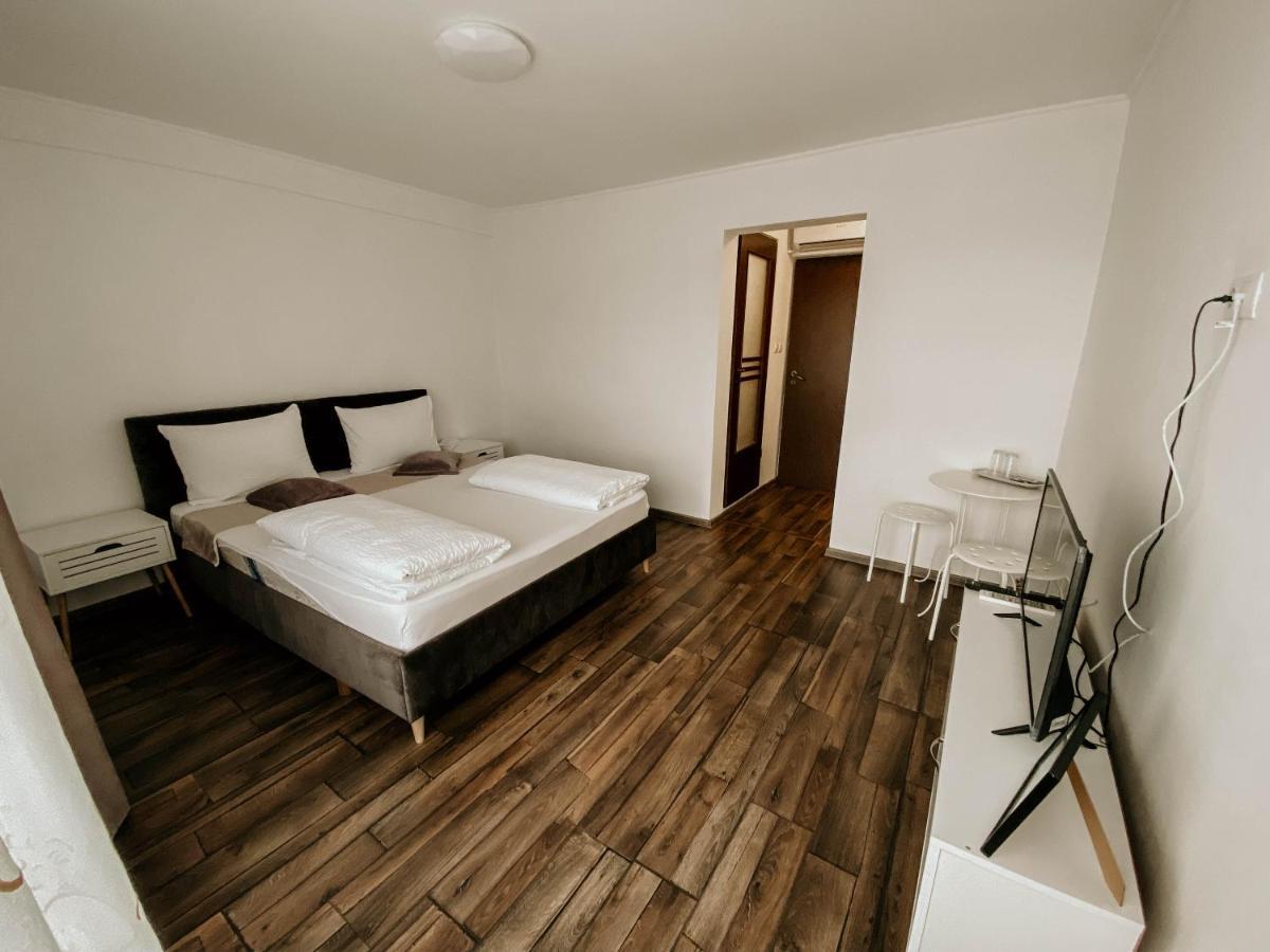 Paulaapartment&Rooms Oradea Εξωτερικό φωτογραφία