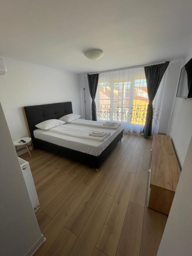 Paulaapartment&Rooms Oradea Εξωτερικό φωτογραφία